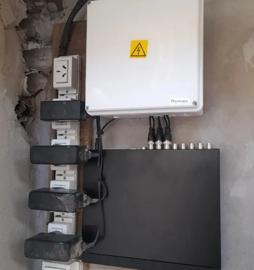 DVR con caja de conectores